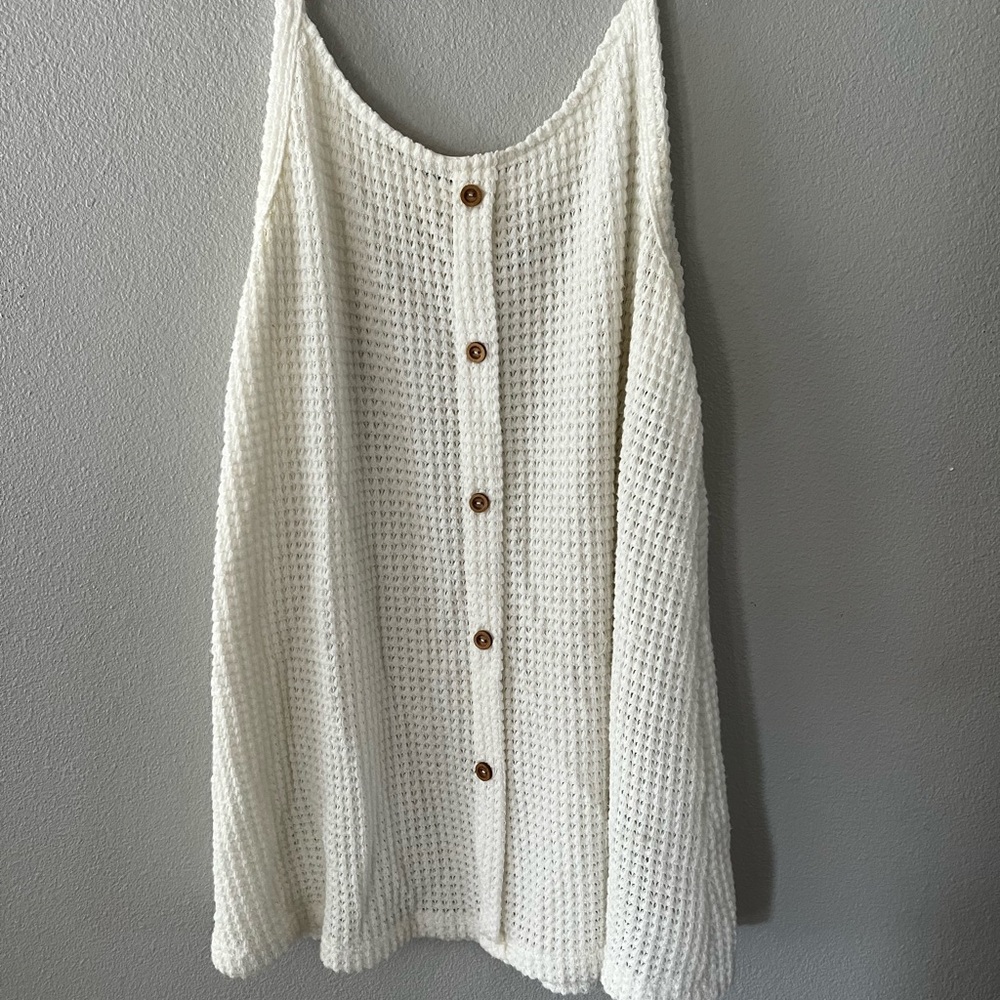 Knit button down tank - Picture 2 of 4